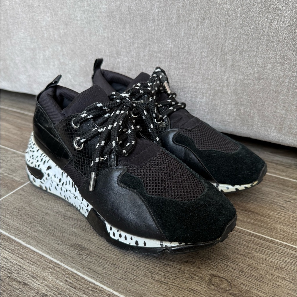 Steve Madden Black Mixed-Material Women's Sneakers with Speckled Sole